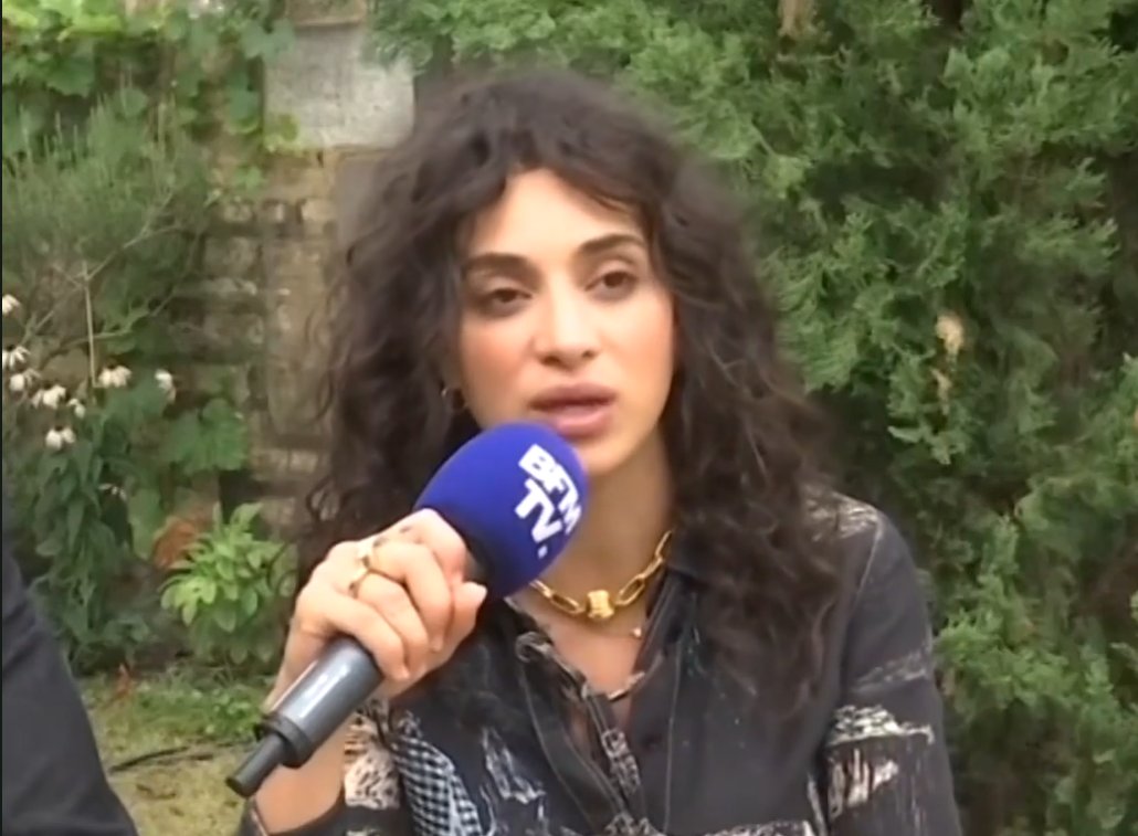 BFMTV's tweet image. Camélia Jordana: "Il y a un énorme travail de décolonisation à faire dans ce pays" bfmtv.com/people/musique…