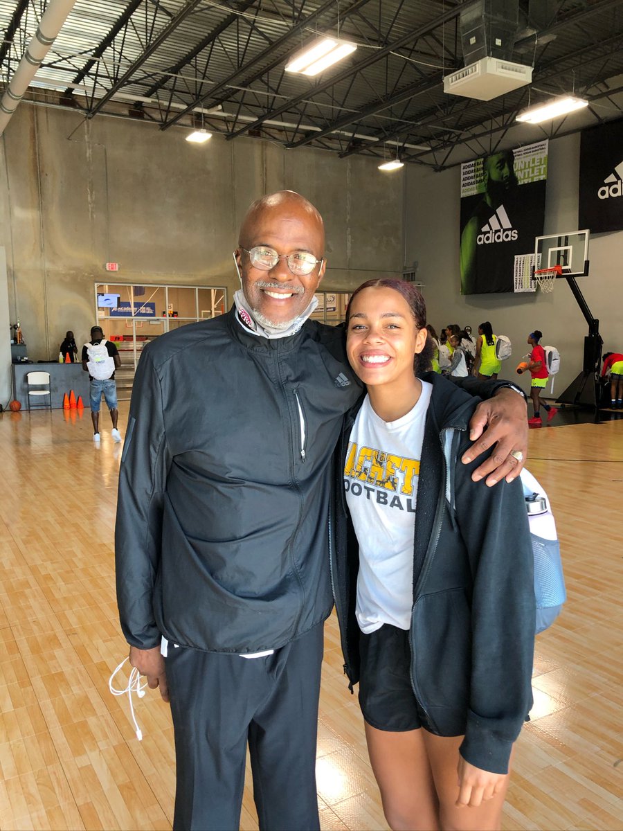 noblesportsmgmt's tweet photo. Under the radar Jade Fry 2022 one of my favorite players 👀  BIG things from her next spring/summer https://t.co/BuiXi2aRZ5