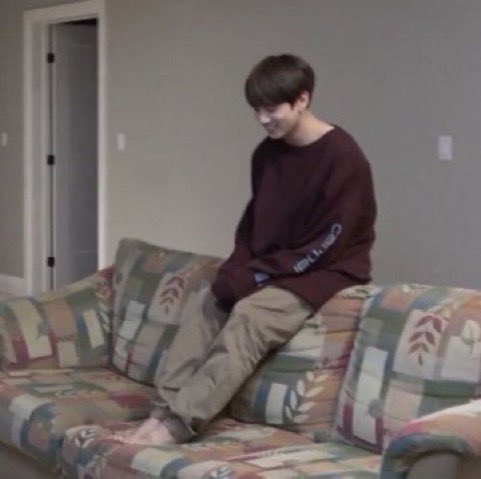 Jungkook’s endearing habits ; a much needed thread