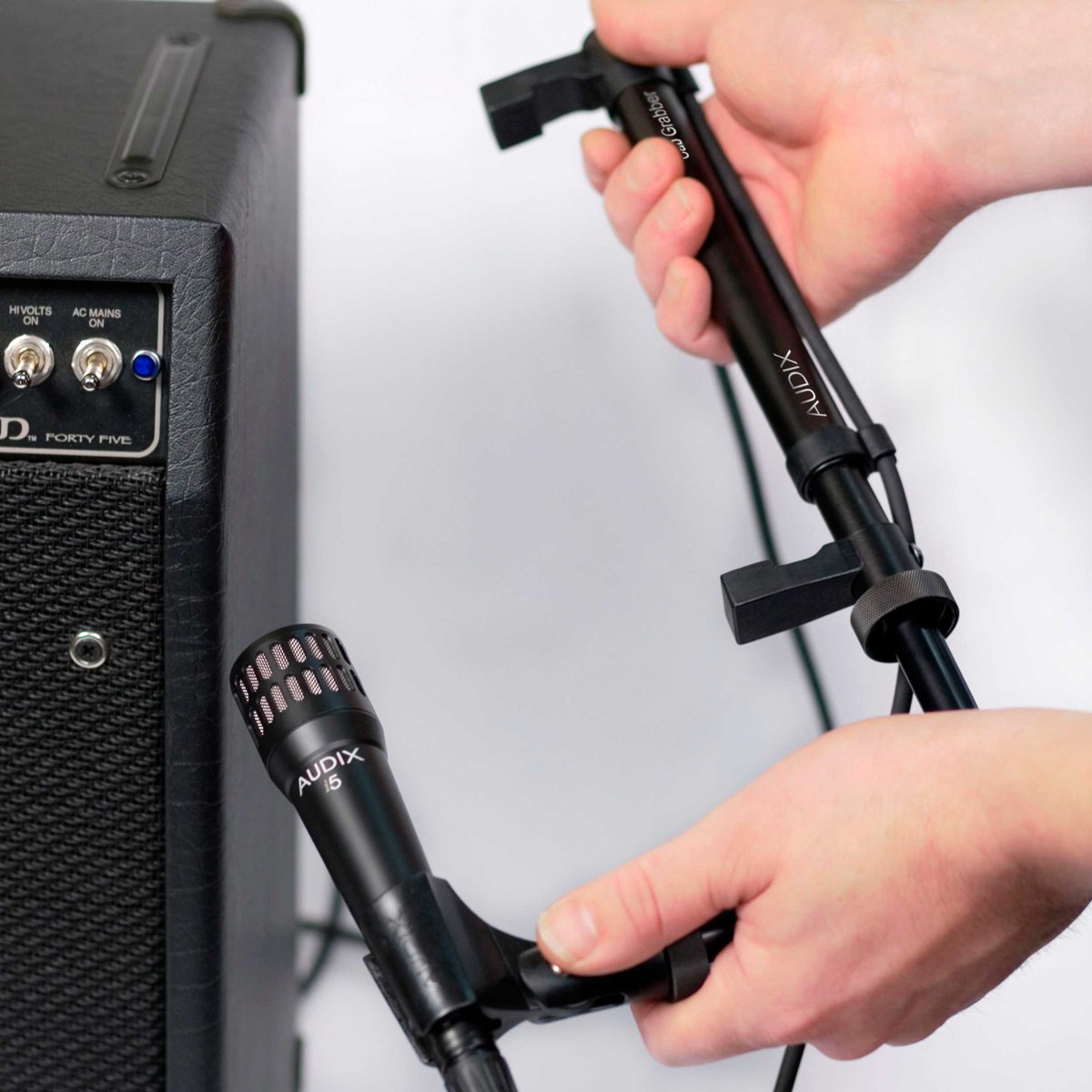 AudixMics's tweet image. Miking up your guitar cab can be the easiest part of your home recording setup. With our CabGrabber and i5, fix the mic in the perfect position on your amp, capturing the sound you spent so long dialing in. Get more info on our bestselling i5 microphone: bit.ly/2QzZsmN.