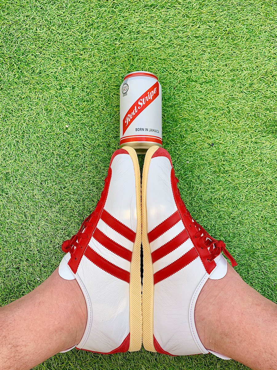 roundarway's tweet photo. Work hard play hard 😎🍻✌🏼#adidasvintage #adidasjapan
#redstripe #topcombo https://t.co/vT9iLqh761