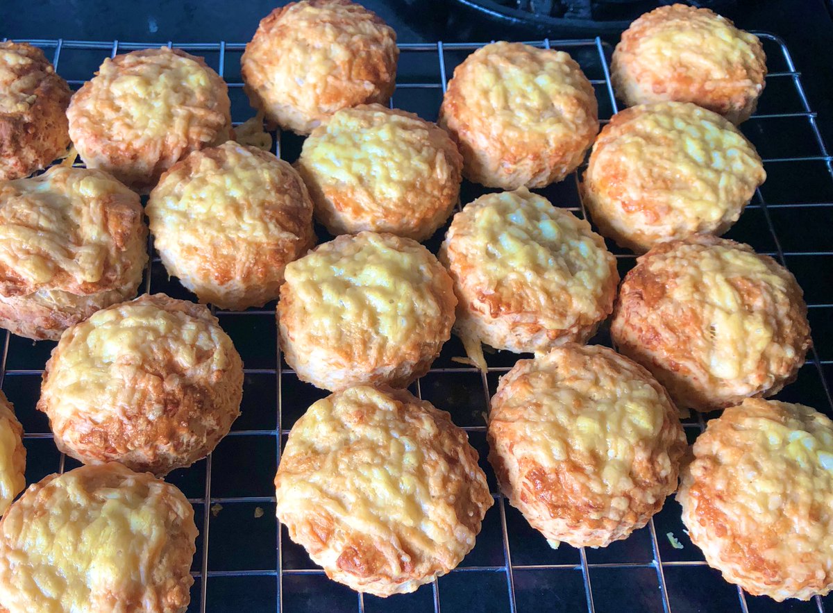 It must the week I return to work. Clean bed sheets are on 🛌 chest of drawers and wardrobe has been sorted 👖👗 the car has been cleaned 🚗 nails are painted 💅🏻 and I’ve baked some cheese scones. All in a days work! Anyone else been super busy today? #EYFS #EYtwittertagteam