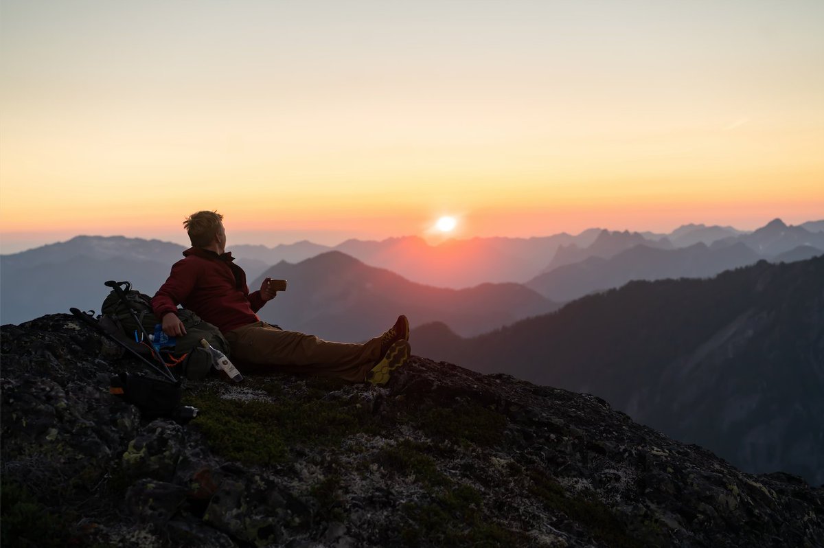 BackpackerMag's tweet image. Yellowstone Bourbon has been around since 1872, and people have been drinking it in amazing places like this ever since! Show us what cool places you’ve enjoyed #yellowstonebourbon1872
#getoutmore