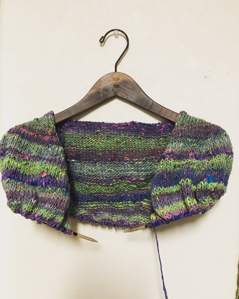 トップダウンのセーター