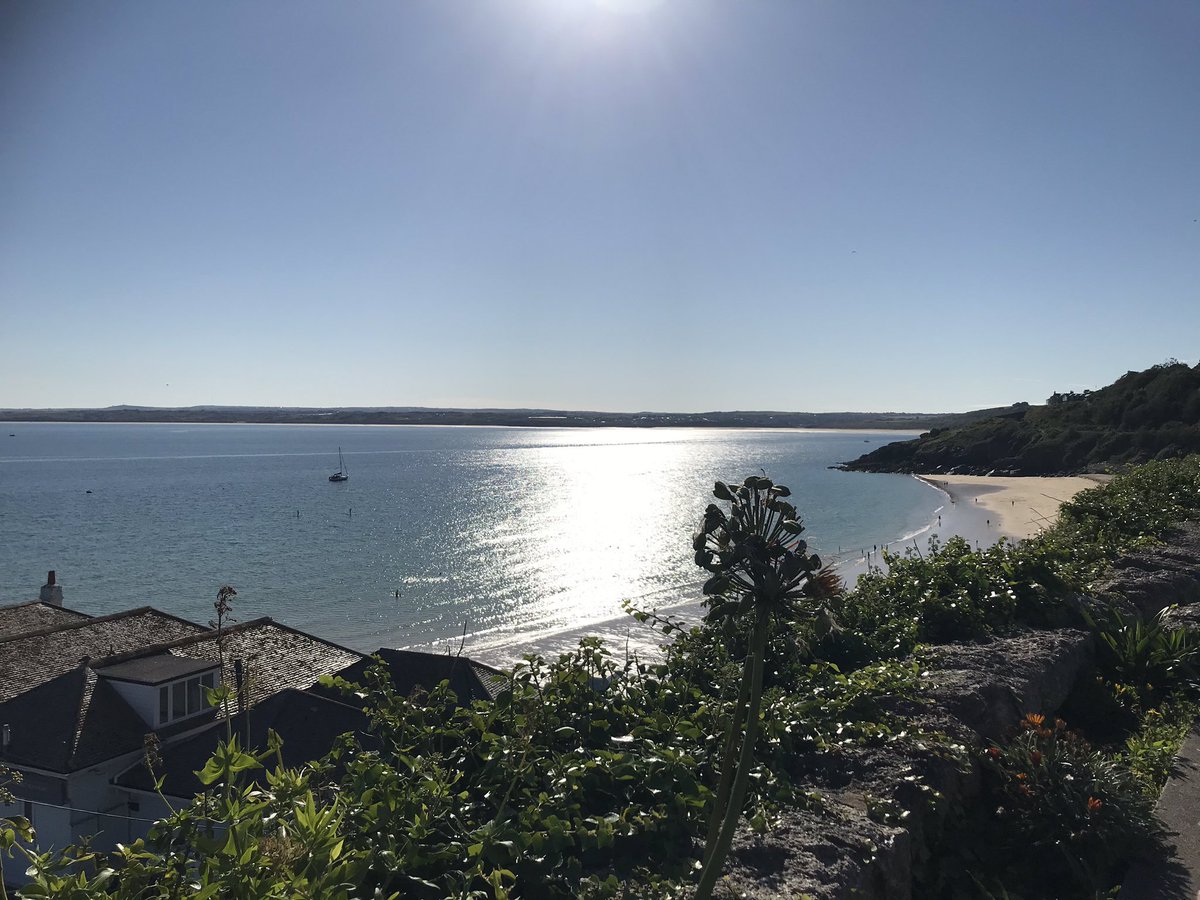 Just chilling by the sea under the Kernow sunshine ☀️ #stives #Cornishsunshine