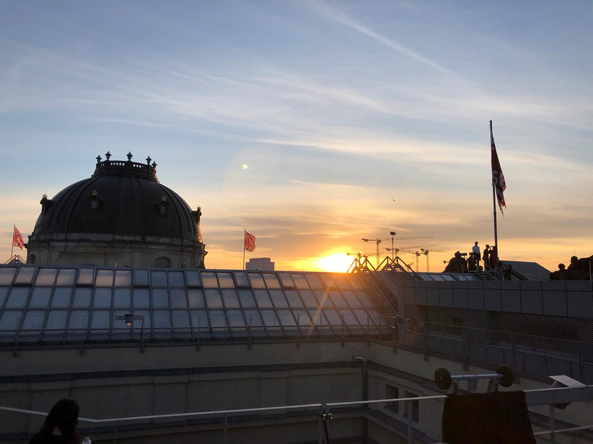 DJ-Urgesteine feuern fetzige Beats in den Berliner Nachthimmel. <a href="/SPOT_berlin_art/">SPOT // berlin art sessions</a> preussischer-kulturbesitz.de/news-detail/ar…