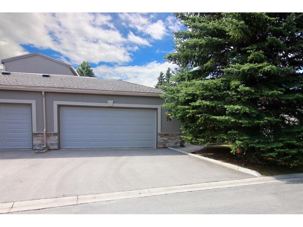 KirbyCox's tweet photo. Do you know someone looking for a great #property in #Calgary?   #realestate https://t.co/jyEBFSclFq https://t.co/qdiFXtLiDy