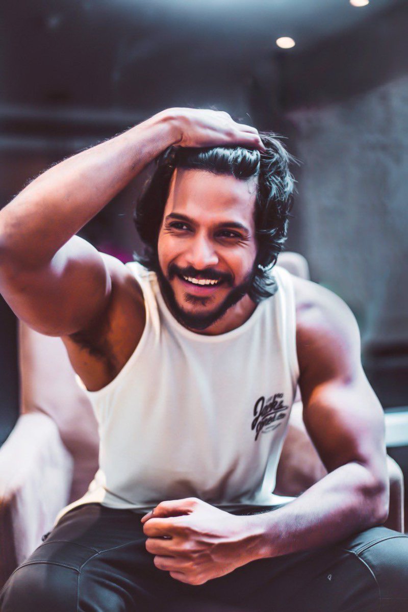 Ragalahari's tweet photo. After a gap, @sundeepkishan's #A1Express shoot to begin from tomorrow.
We wish all the best to the entire team!💐
@AAArtsofficial @peoplemediafcy @TalkiesV @sundeepkishan
#SundeepKishan #A1Express #ShootUpdate #Ragalahari https://t.co/GPfrRMSAzq