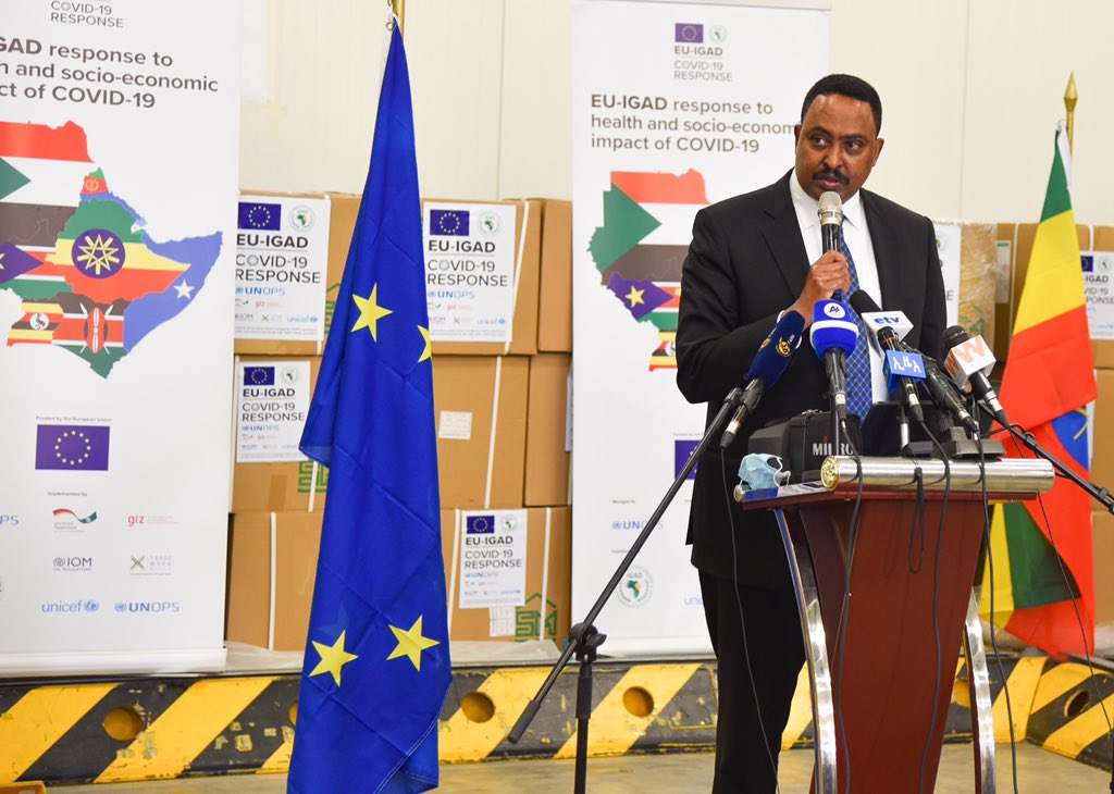 EUinEthiopia's tweet image. #TeamEurope supports Ethiopia &amp;amp; #IGAD in fight against #COVID19 EU finances 60M€ (2.5 billion Birr) of medical supplies to region. Amb @JBorgstam @DrWorkneh Minister of Health @lia_tadesse Minister Foreign Affairs @GeduAndargachew received first consignment at Bole Airport.