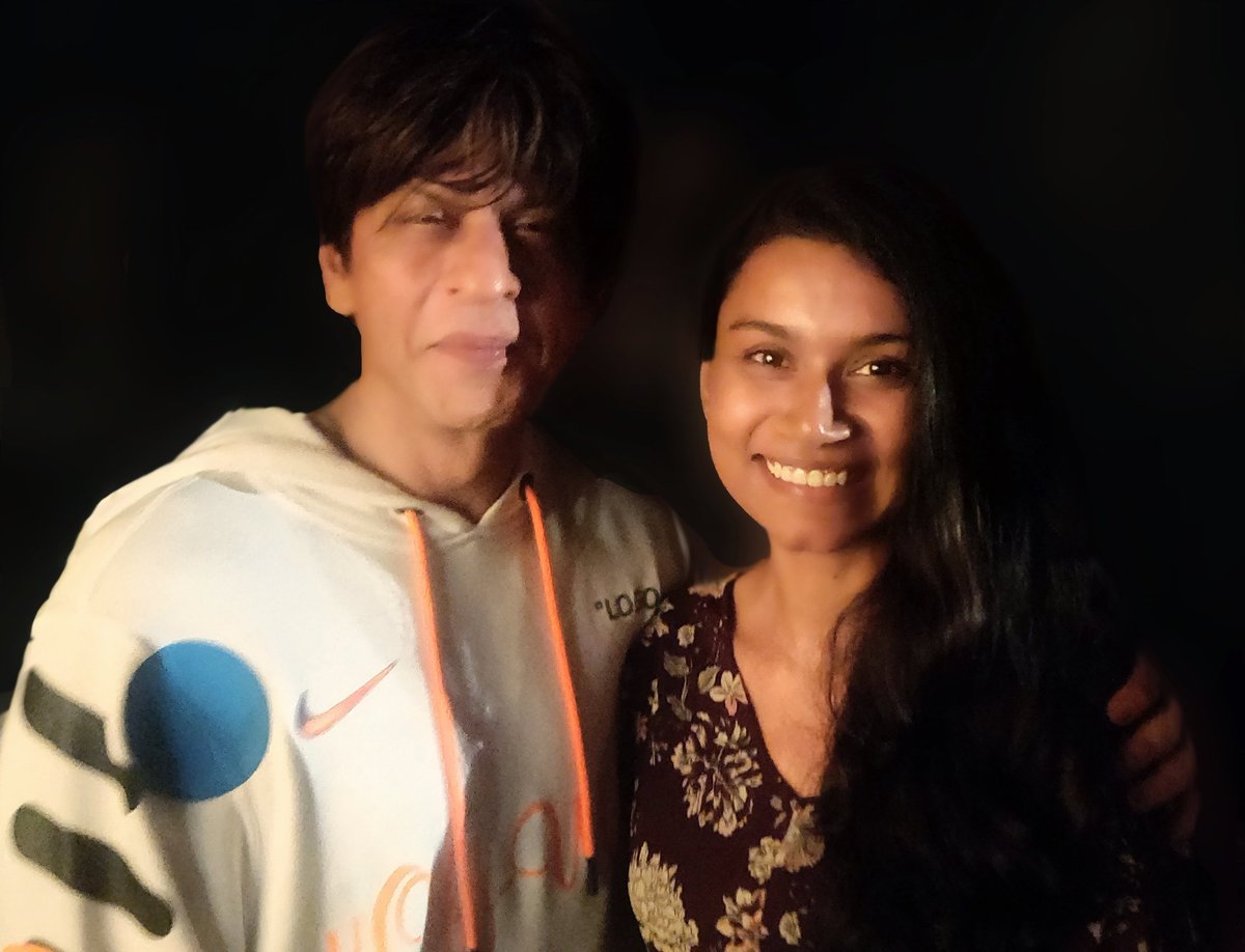 Can't thank the Universe enough for this moment, when I met @iamsrk
Working on #Classof83, having him as my producer was a golden opportunity. Such a humble human being, a superstar for a reason❤️
DREAMS DO COME TRUE 😊
#ShahRukhKhan 
@RedChilliesEnt @NetflixIndia #ahmareenanjum