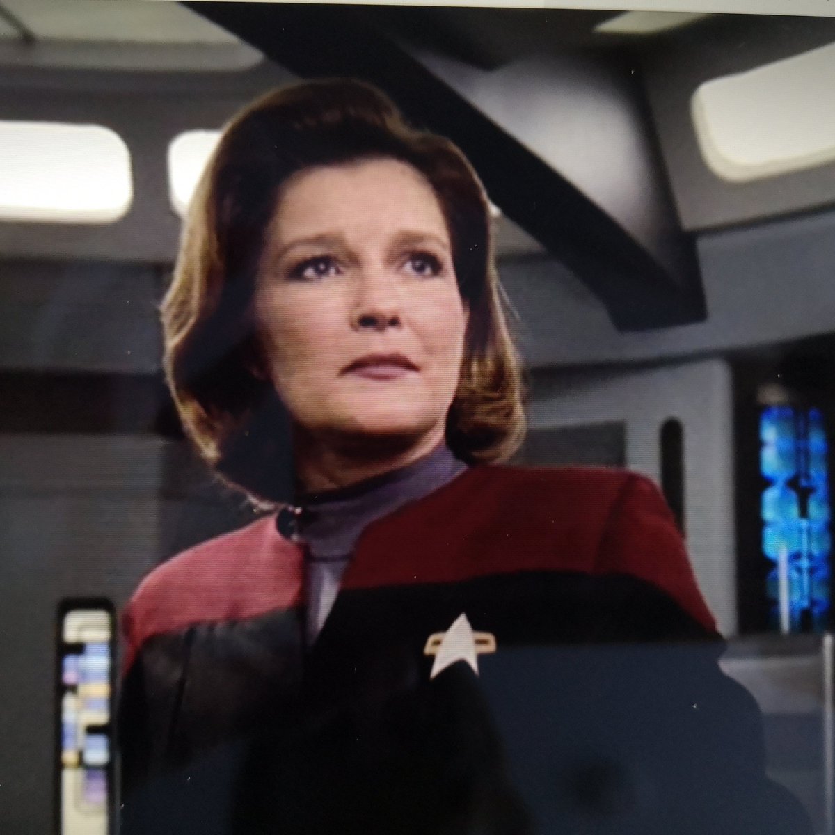 Birgit65941468's tweet photo. Day 31. Free day. Thank you all for another fun month. It made me realise all over again what a fantastic actress @TheKateMulgrew is and how much I appreciate how she brought Kathryn Janeway to life! 
 #31daysofjaneway #kathrynjaneway #StarTrekVoyager https://t.co/EJRF4TzTlY