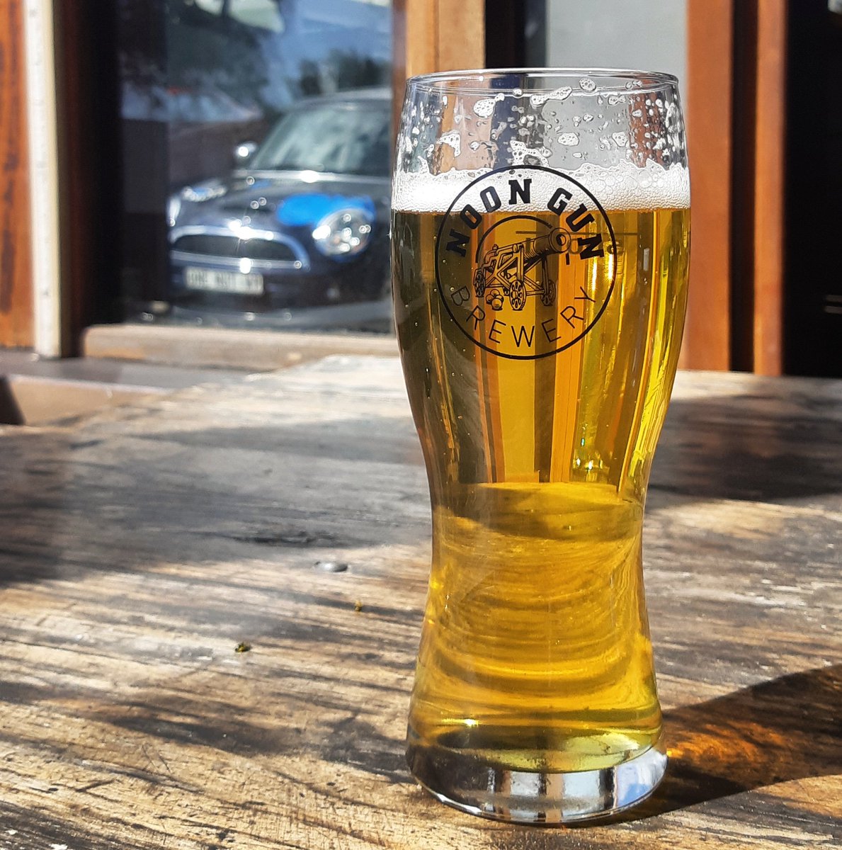 LoveYourNuts's tweet photo. #noongunbrewery
cannon and #loveyournuts got one thing in common: balls! We raise awareness about #testicular #cancer and
@NoonGunBrewery your beer tastes fantesticle!
We should get ballsy together because men are our main target group too. 🤔😜
#mini #beer #lager #noongun https://t.co/ZyyHw9eMeR