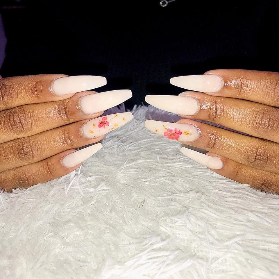 MaBontletheMUA's tweet photo. Please do come through at 1965 Karee Street Ebony Park Midrand to get this plugπ€..
Contact 081 444 3265 for bookings or come through.
#GirlzTalkZa #BiggieForgiveErica #level5 #GirlTalkZA #ojewakeeng #NEORENG #GirlBuyZA https://t.co/jFAAi3Y2ki