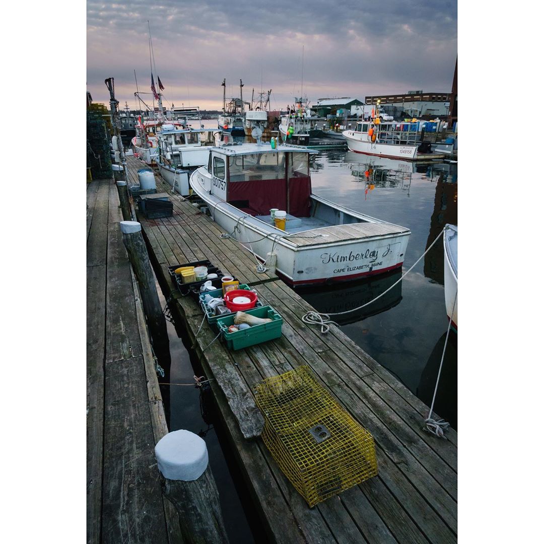 MaineTable_'s tweet photo. Happy Monday from #portlandmaine! 🛥

#portland photo of the day by maineyetti

#boatsofmaine #exploremaine #coastalmaine #iconicmaine #lovemaine #wheninmaine #lifeinmaine #summerinmaine #visitmaine #maine #authenticmaine #realmaine #onthewater #coastalliving #coastaltowns https://t.co/EiVaRzkFcN