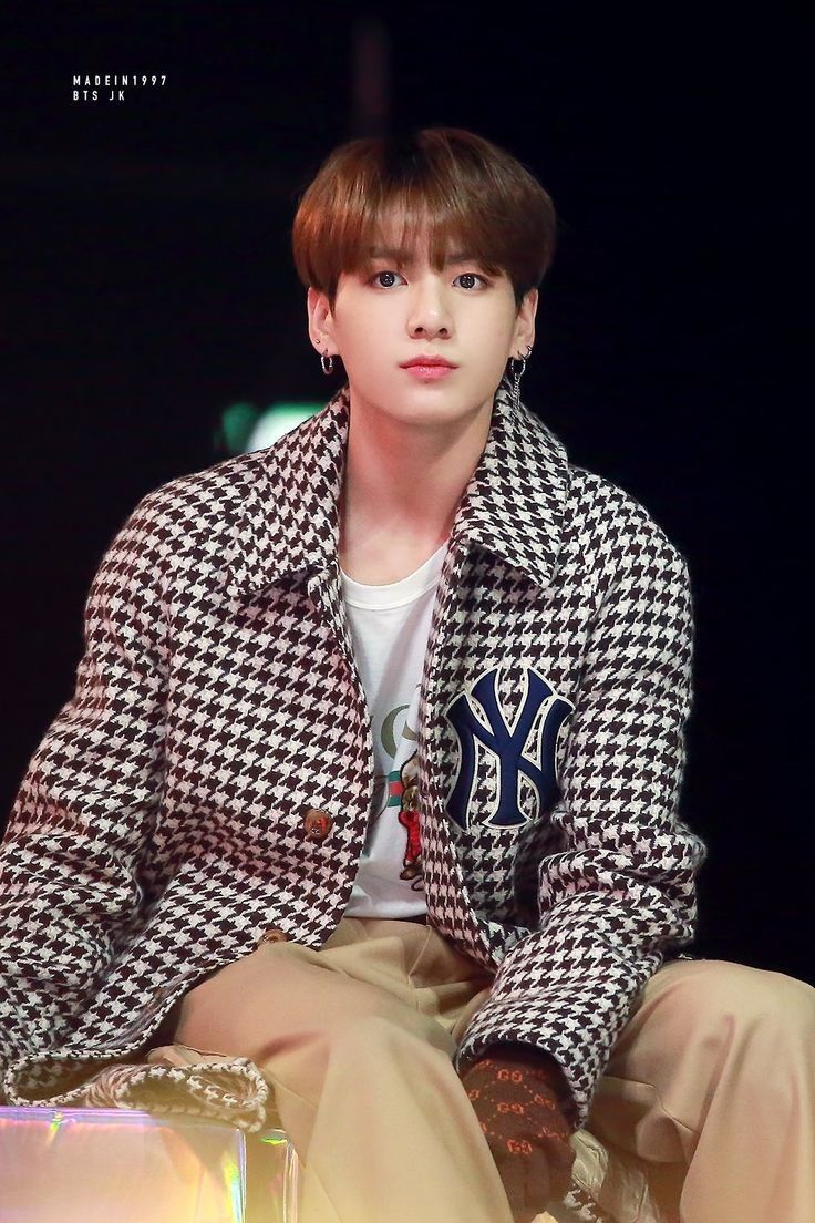 jungkookee97's tweet photo. "Jungkook, Happy birthday, have a long life ... I hope you are always happy and always healthy. Keep working, we ARMY love you very much."

#JUNGKOOK 
#JungkookDay 
#BTSARMY https://t.co/76aPKXrg9v