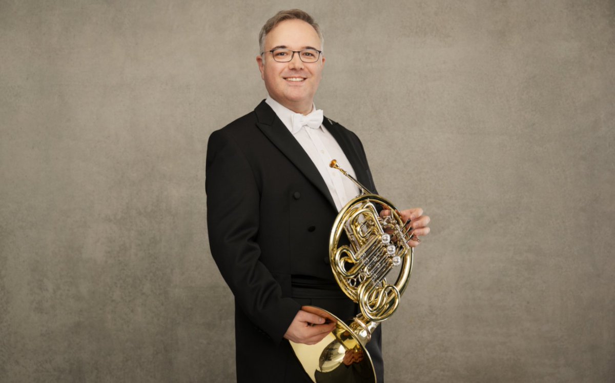 On the occasion of 450 years of #StaatskapelleBerlin every week we will introduce you to members of the orchestra. We've asked the musicians 4 questions each. The result: 450 responses. Today the answers of French horn player Frank Demmler: bit.ly/450Antworten_D… © Peter Adamik