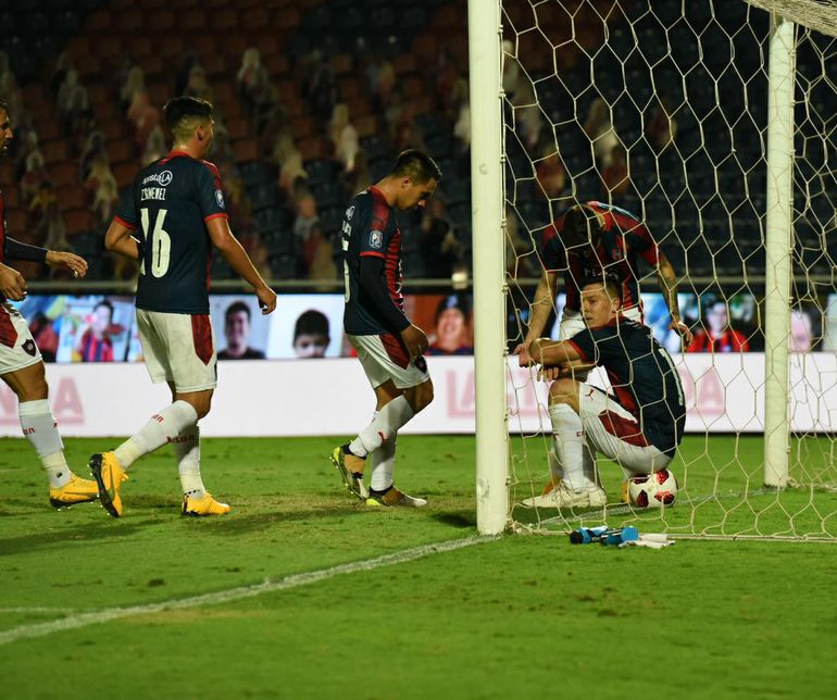 Benru79's tweet photo. Arqueros que más sufrieron los goles de @dchurin ⚽️🏃‍♂️

5 Alfredo Aguilar (Guaraní 3 - Olimpia 2)
4 Gerardo Ortíz (Sol de América)
3 Juan Espínola (Nacional)
3 Joel Silva (Deportivo Capiatá)
3 Víctor Hugo Centurión (Guaraní) https://t.co/uQmSA6gsMk