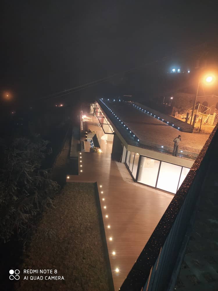 #31Ago Así quedó esta mansión en Galipan #PNElÁvila  después q se volaron una loma completa mientras  Guardaparques están contaminados de #COVID19 otros tienen tensión alta y no reciben apoyo Jefes de #INPARQUES permitieron esta MEGA CONSTRUCCIÓN #Inmorales #Corruptos <a href="/ReporteYa/">Reporte Ya</a>