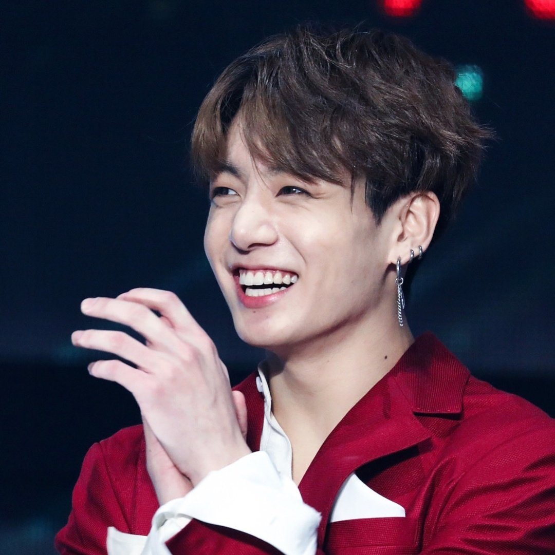 jungkook's bunny smile but as u scroll he gets older; a devastating thread  #HappyBirthdayJungkook