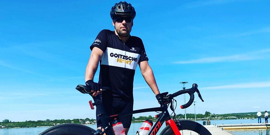 mz_bitterfeld's tweet photo. #GoitzscheFront-Manager radelt nonstop 500 Kilometer für drei Kinderheime in #Dessau, #Merseburg und #Zeitz
https://t.co/dDsOQSibBI https://t.co/dkhgICcDoO