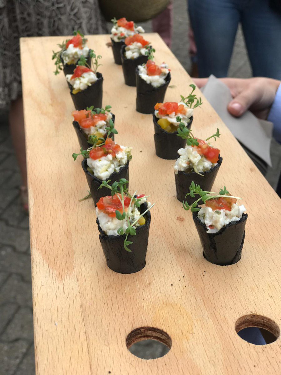 #foodpolcatering #foodconcept #foodart #foodstyle #foodlove #foodpol #fingerfood #flyingfingerfood #fairtrade #foodshare #foodventures #foodaddict #foodtoday #premiumcatering #premium #professionalchefs #catering #foodie #events #party #hospitality #gourmet #cuisine #goodfood