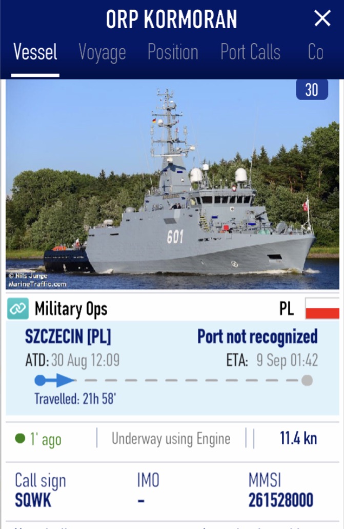 WarshipCam's tweet image. Polish Navy Kormoran 2-class minehunter ORP Kormoran (601) northbound under the Storebaelt Bridge in Denmark - August 31, 2020 #kormoran #orp