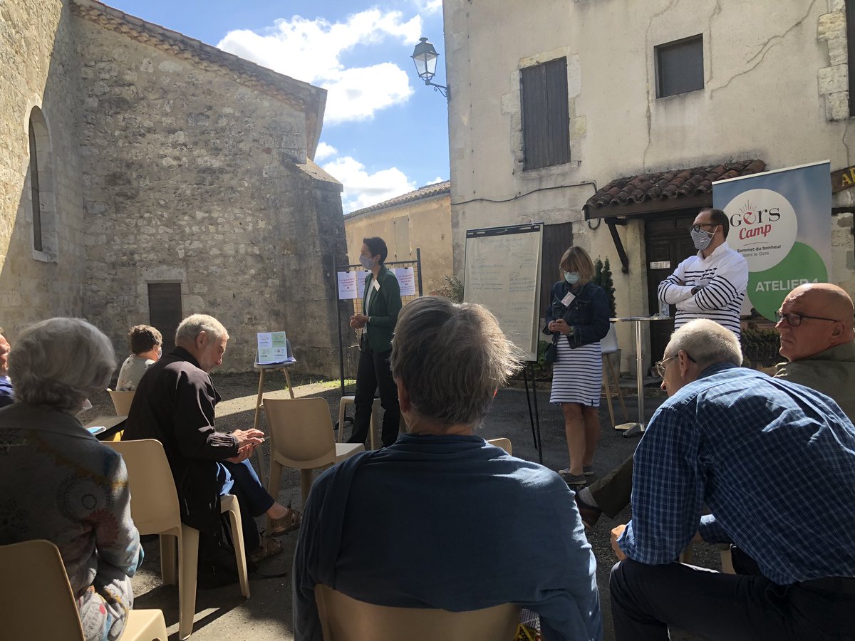 GersSolidaire's tweet photo. #gerscamp ... très belle journée de restitution de l’enquête @LeGers32 sur le bonheur à LAGRAULET à l’ombre des platanes ... #participation #innovation #demain #gasconhapower 💪🏼 @pmartin_32 @GiseleBiemouret @fm_lambert @thibinrenaudo @addagers @helenerlbt @ltoison_32 https://t.co/QzTJj2ccxB