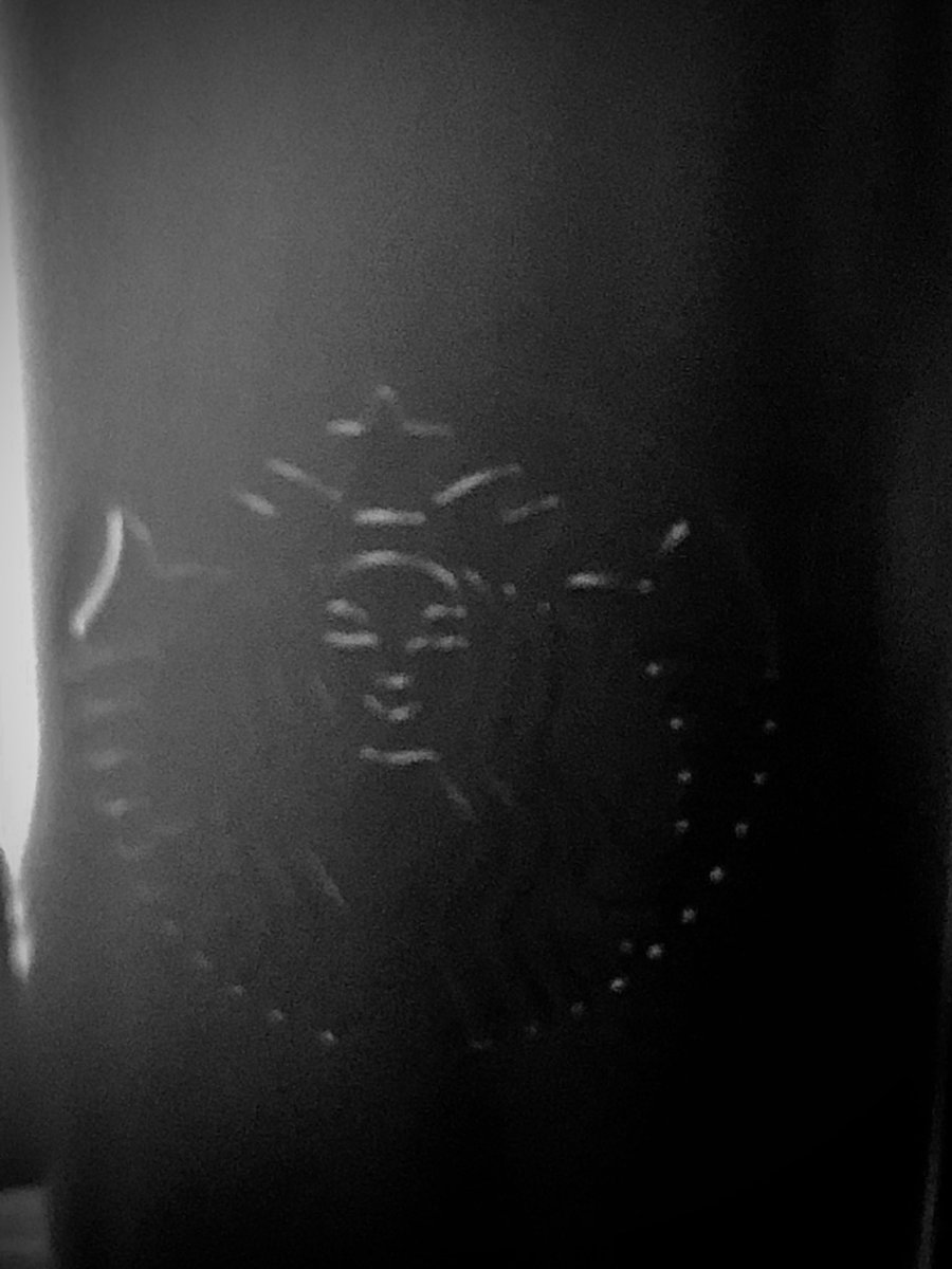 Yeeeeaaaahbuddy's tweet image. #starbucks #lightshadows #photoedits #falltime