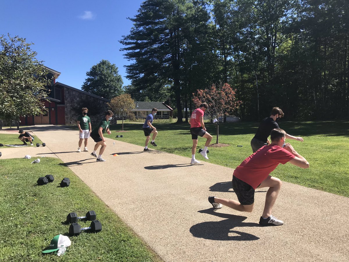 hockey_winch's tweet photo. Free period work with @coachmm18! Day 1 and a few of the boys on campus are already getting to work! #Brotherhood #Development #TheWinchBoys #TheWinchendonSchool #NoStepsBack https://t.co/i92Huku6pd