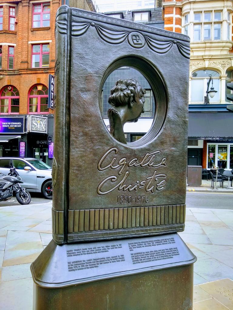 Agatha Christie, writer, in St Martin's Lane. 2012.  #womenstatues