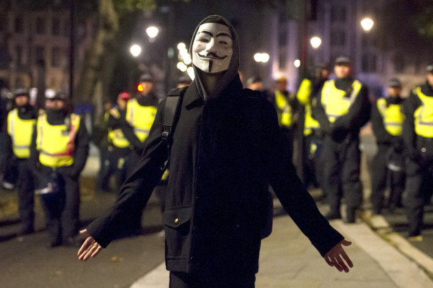 anonmmmbrasil's tweet photo. Somos uma legião, e iremos reerguer nossas cabeças. O ano de 2020 será relembrado por décadas!

#MMMBrasil
#MillionMaskMarch2020 
#MarcheConosco 

evento em SP: https://t.co/SUG1GA3evw

locais confirmados: https://t.co/yCnWtTFU3X

MMM discord: https://t.co/Wx36fVyzGk https://t.co/hO0AatVGOh
