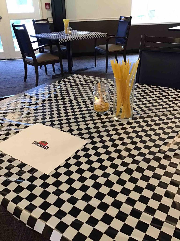 BridgePointeHC's tweet image. Taste of Town was brought to us by Fazoli’s in Vincennes!! Everyone loved the food and especially the breadsticks!