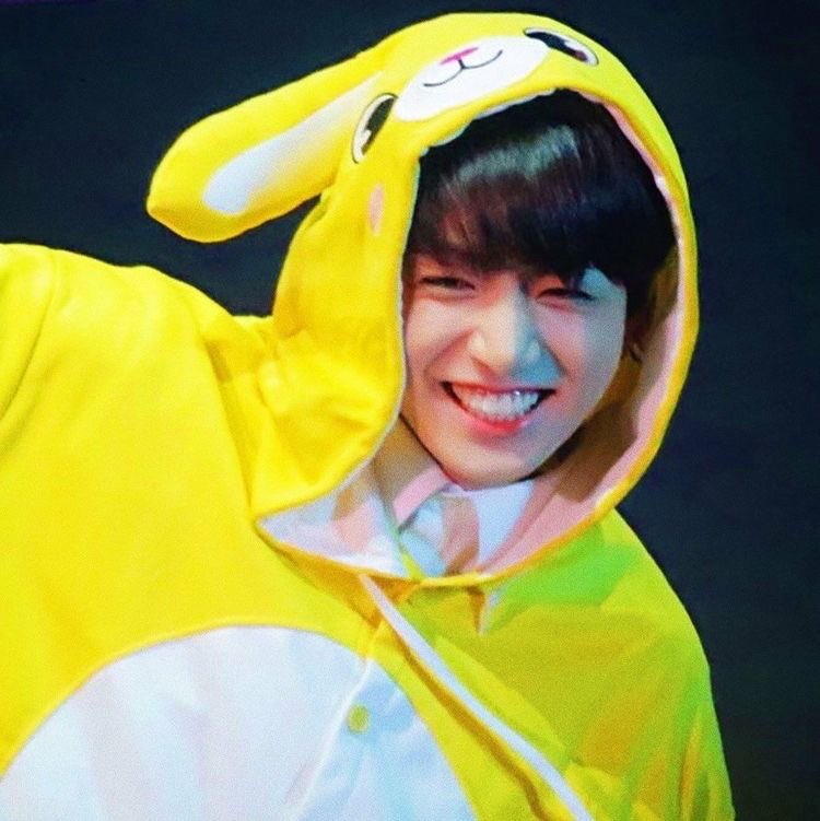 Yellow stands for freshness, happiness, positivity, optimism, and loyalty. He always put smile on his hyung's faces and always remain optimistic towards everything...