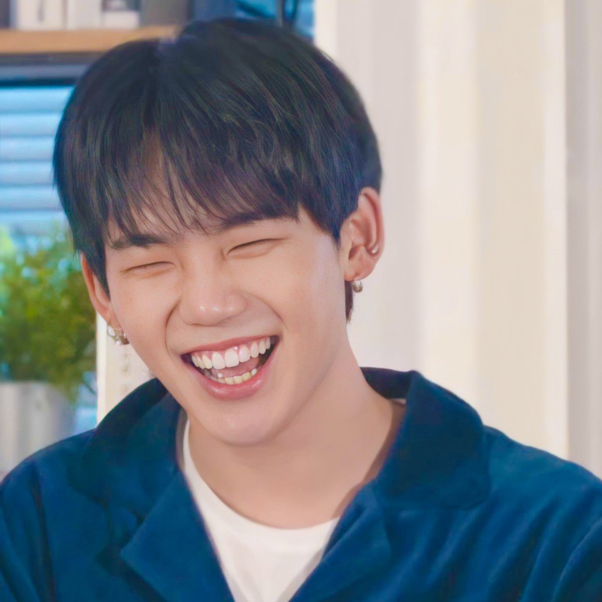 7chillsuks's tweet photo. don't you just love it when hyunsuk smiles like this https://t.co/jTim1jGLIe