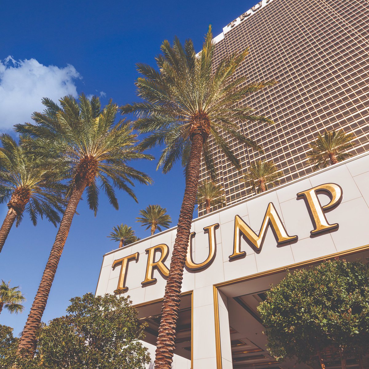 This is living to the highest standard – the Trump level of luxury in a city that never disappoints. #NeverSettle @TrumpLasVegas https://t.co/1AZXcSoZZc https://t.co/JJKSm42WED