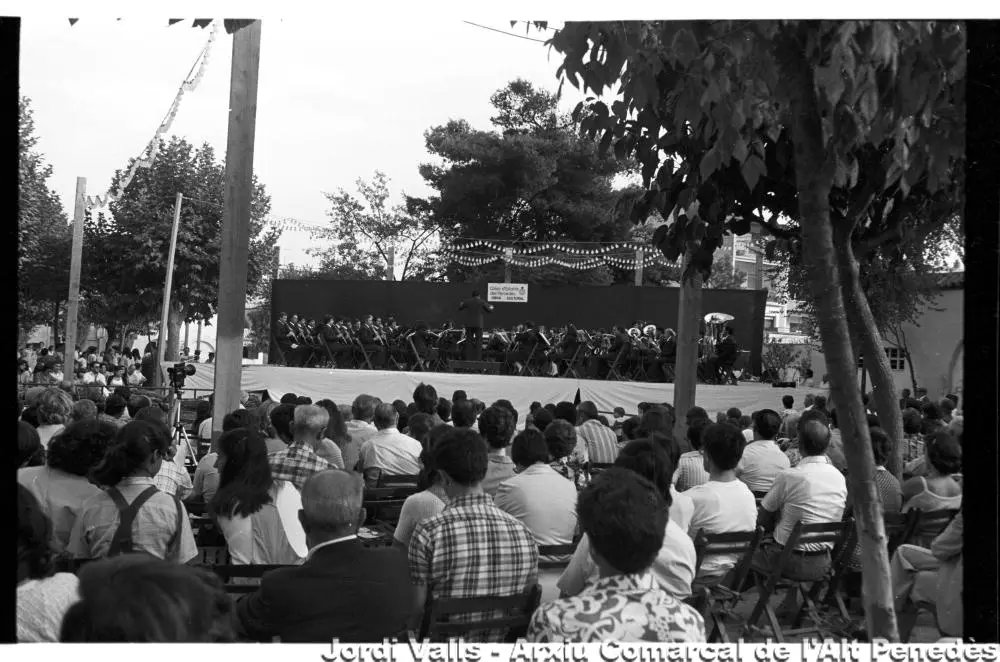[1979] Abans els concerts de la banda es feien als barris. #fmvila