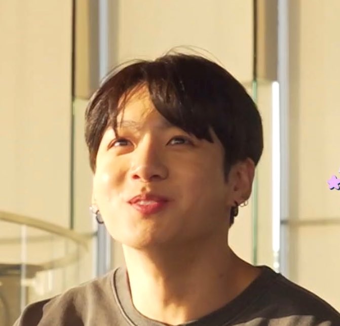A thread of Jungkook smiling cuz why not?