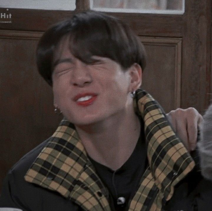 Jungkook show them ur teethies