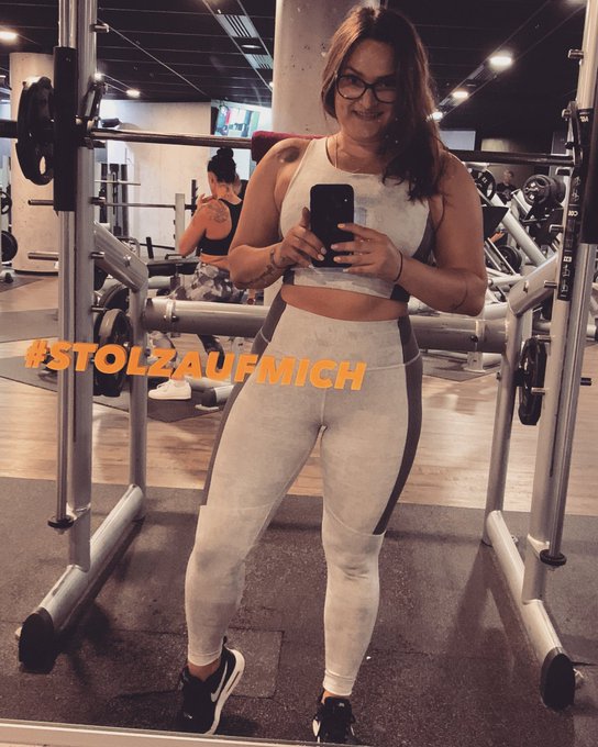 Proud 💪🏼  . #stolzaufmich #proud #hardwork #gym #gymmotivation #fitness #bodypositive #bodytransformation<a href="/tag/stolzaufmich"class="tags">#stolzaufmich</a><a href="/tag/proud"class="tags">#proud</a><a href="/tag/hardwork"class="tags">#hardwork</a><a href="/tag/gym"class="tags">#gym</a><a href="/tag/motivation"class="tags"><span>#motivation</span></a><a href="/tag/fitness"class="tags"><span>#fitness</span></a><a href="/tag/germany"class="tags"><span>#germany</span></a><a href="/tag/sport"class="tags"><span>#sport</span></a><a href="/tag/bodypositive"class="tags"><span>#bodypositive</span></a>