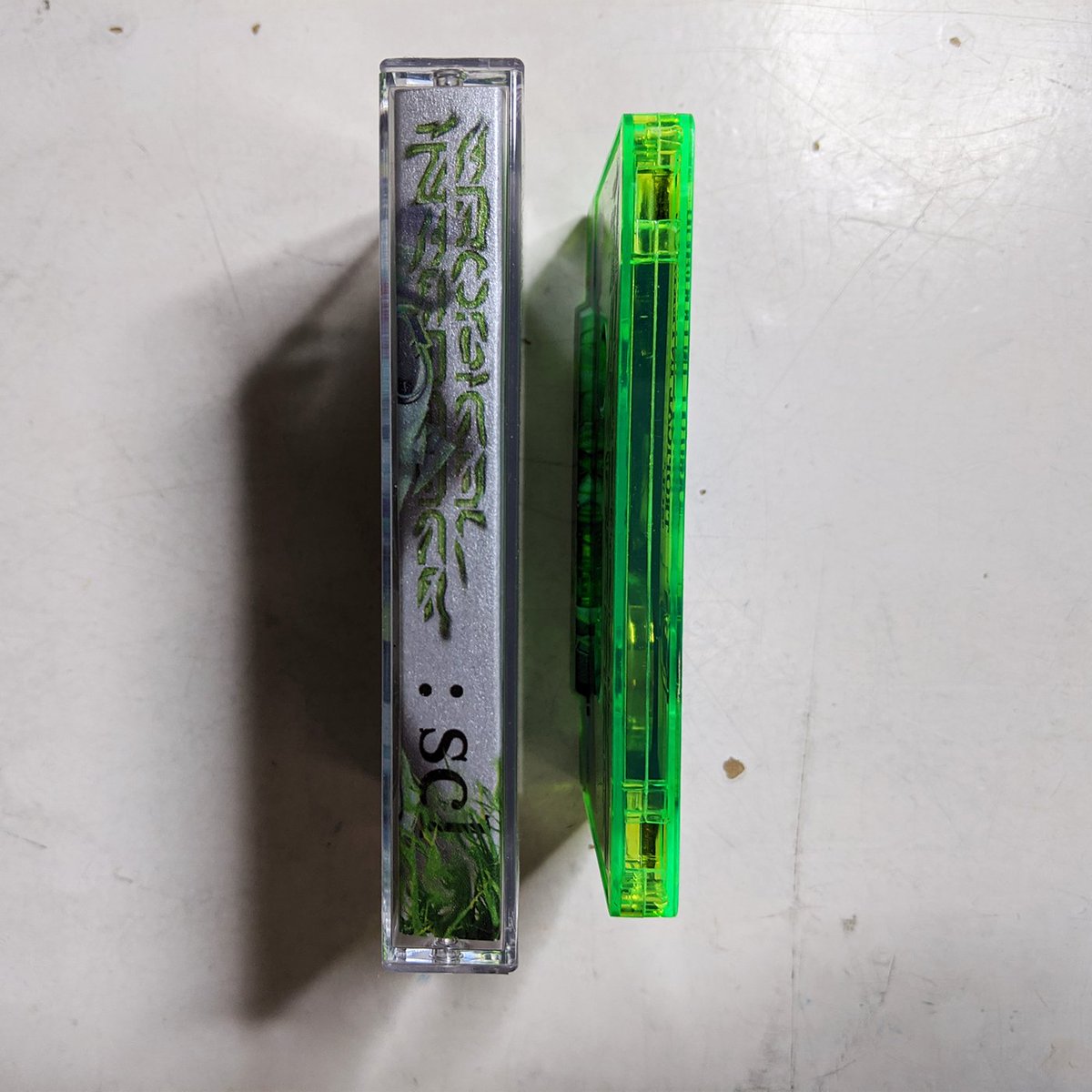 tropical interface - scl (<a href="/eco_tropical/">tropical interface</a>)
Out now

Full color printed transparent green shell
Jcard printed on silver gloss heavy weight card
Packaged in Electrostatic protection bag

blcr-labs.com/album/scl-rema…