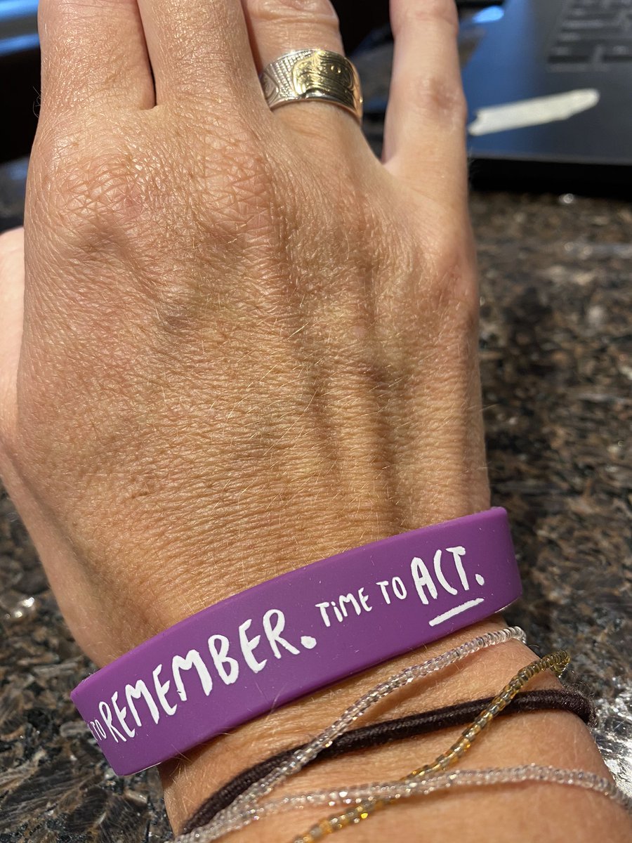 1/5 On International Overdose Awareness Day in a year where we have seen more overdose deaths than ever before in our community, now more than ever I believe it is  #TimeToAct. Time to remove the morality narrative from this issue. We do not withhold cancer treatments when...