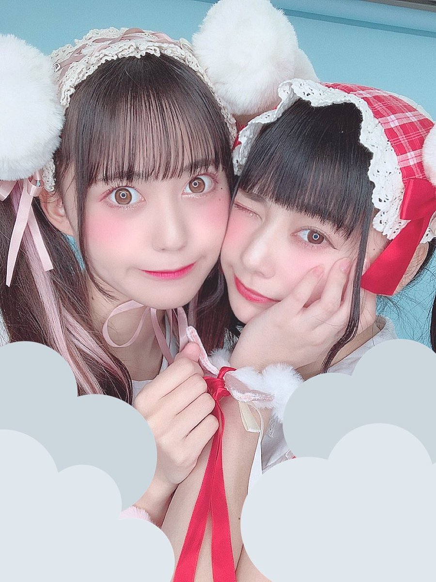 推しのほっぺたくっつけポーズほしがりつづけたら推しのほっぺたくっつけポーズの方か カラースプーンこだまのイラスト 推しのほっぺたくっつけポーズほしがりつづけたら推しのほっぺたくっつけポーズの方か カラースプーンこだまのイラスト