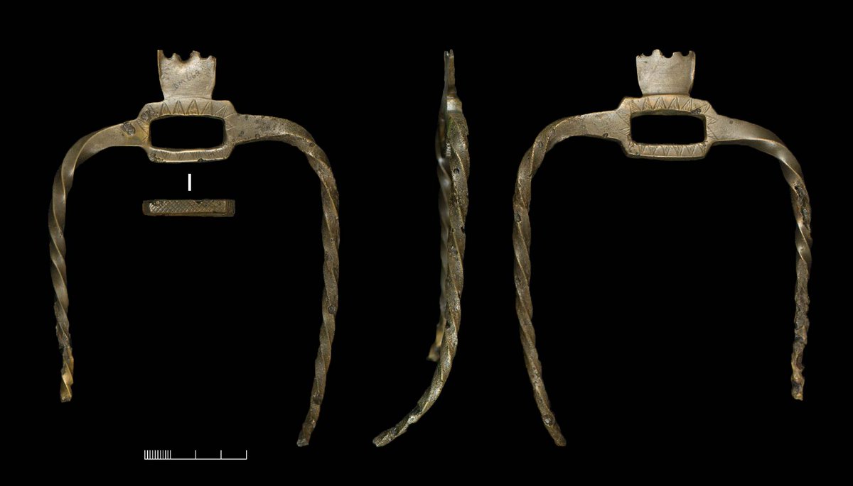 6/8 The carefully carved and polished artefact, found with other items, including stone and bronze axes, a bone plate, a tusk, and a ceremonial pronged object, are displayed in the Wiltshire Museum. Radiocarbon dating of this instrument suggests it belonged to someone he knew