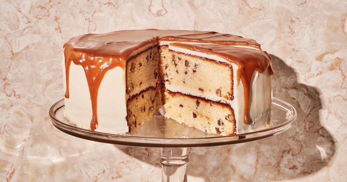 gardenandgun's tweet photo. Have you tried this decadent treat from Virginia’s heralded Red Truck Bakery? Reply with a photo or post using #GGCoverCake. https://t.co/GW61zGAxX1 https://t.co/aKWOlevYHh