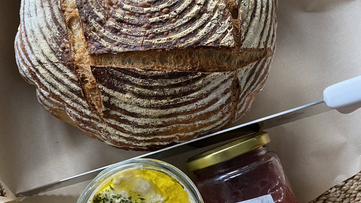 Bread. Hummus. Jam. Homemade #feedthefamily