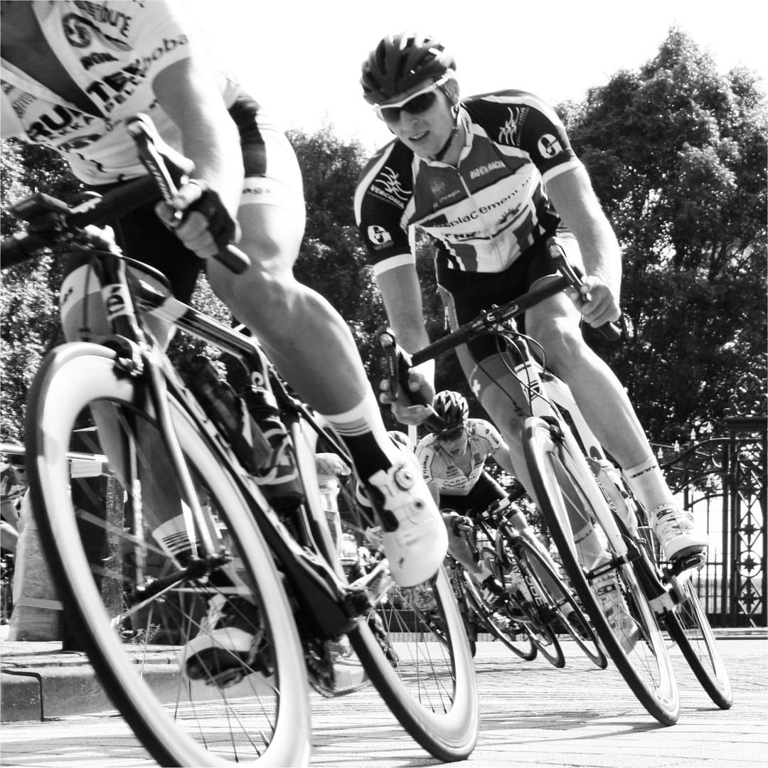 #wielrennen #wielrenner #tour #cycling #cycleracing #bicycle #bicycleracing #bicyclerace #bw #blackandwhite Check my Instagram account to see more. instagram.com/ralphkleingeld