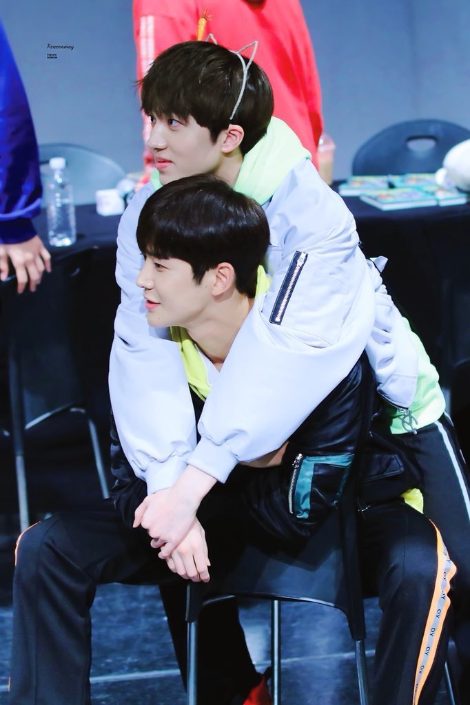 Chani being clingy a very devastating thread;