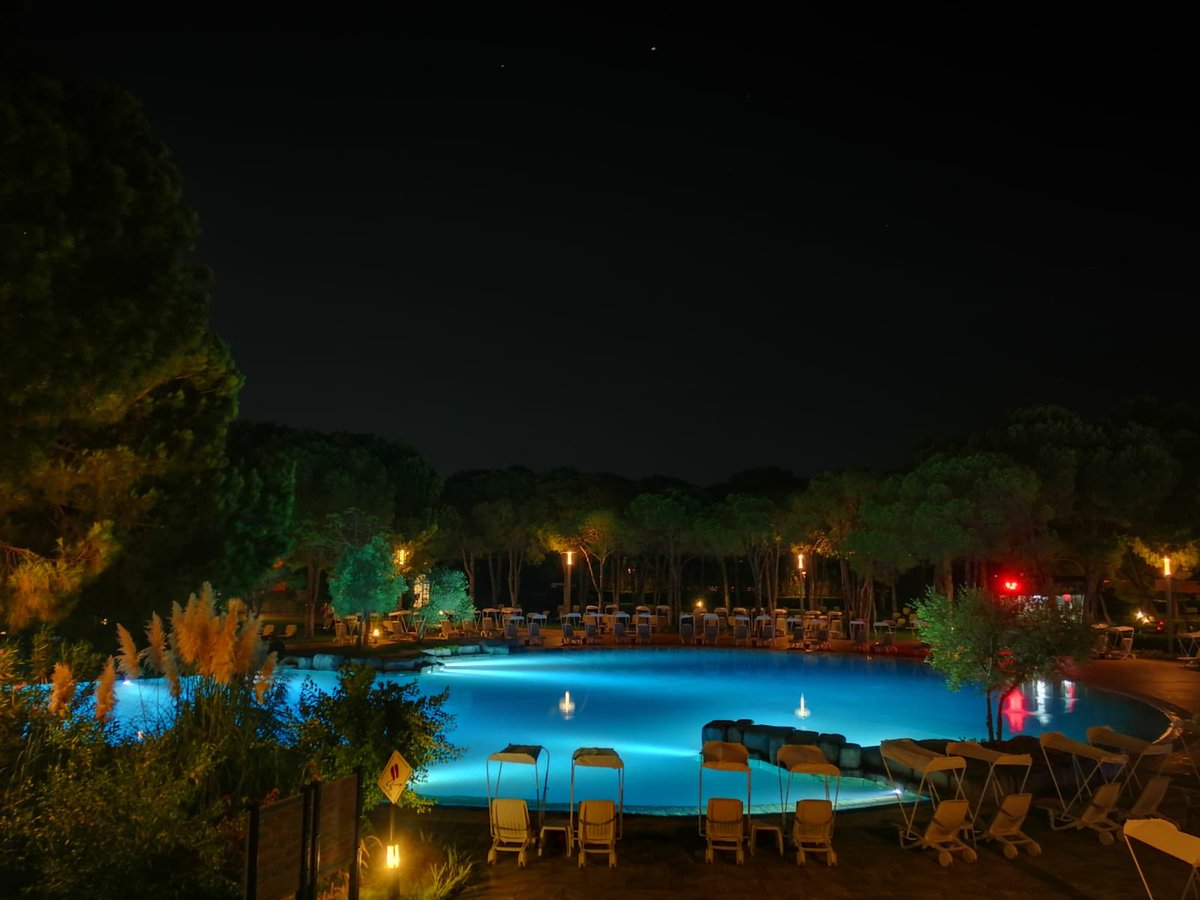 XanaduHotels's tweet image. 🧜🏻‍♀️🧜‍♂️
 
#xanaduhotels #xanaduresort #zeroentrypool #bynight #pool #nightphotography #night #fairytale #poolbynight #beautifuldestinations #fairytalesdocometrue #vacationmode #summer #turkey #türkei #urlaub #märchen #märchenhaft