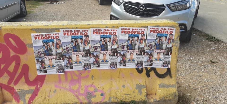 entrammbasaguas's tweet photo. Hoy Barcelona ha amanecido empapelada con carteles con la frase: “Cárcel para el pedófilo Evo Morales”.

La ministra adalid del feminismo @IreneMontero está en silencio. ¿Habrá enmudecido para proteger a quien financió su partido? Así de felices posaban @evoespueblo. https://t.co/zHpsKu0U1l
