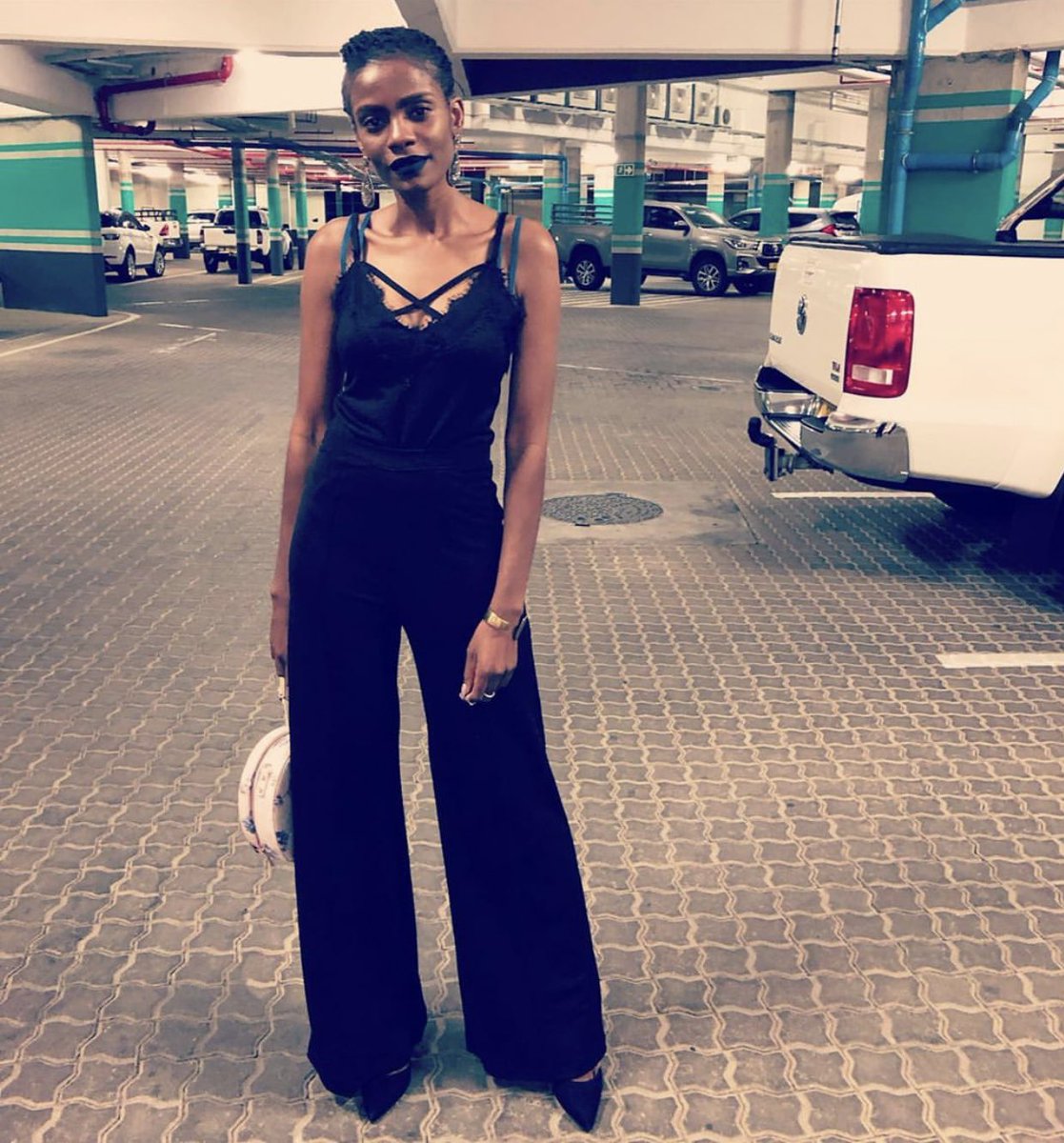 Ndapewoshali_S's tweet photo. These black pants by @MariaNepembe have been repeated 100 times and they will be repeated 100 more.
#TeamRepeat @Top_Cheri https://t.co/FJlbfce5Fv